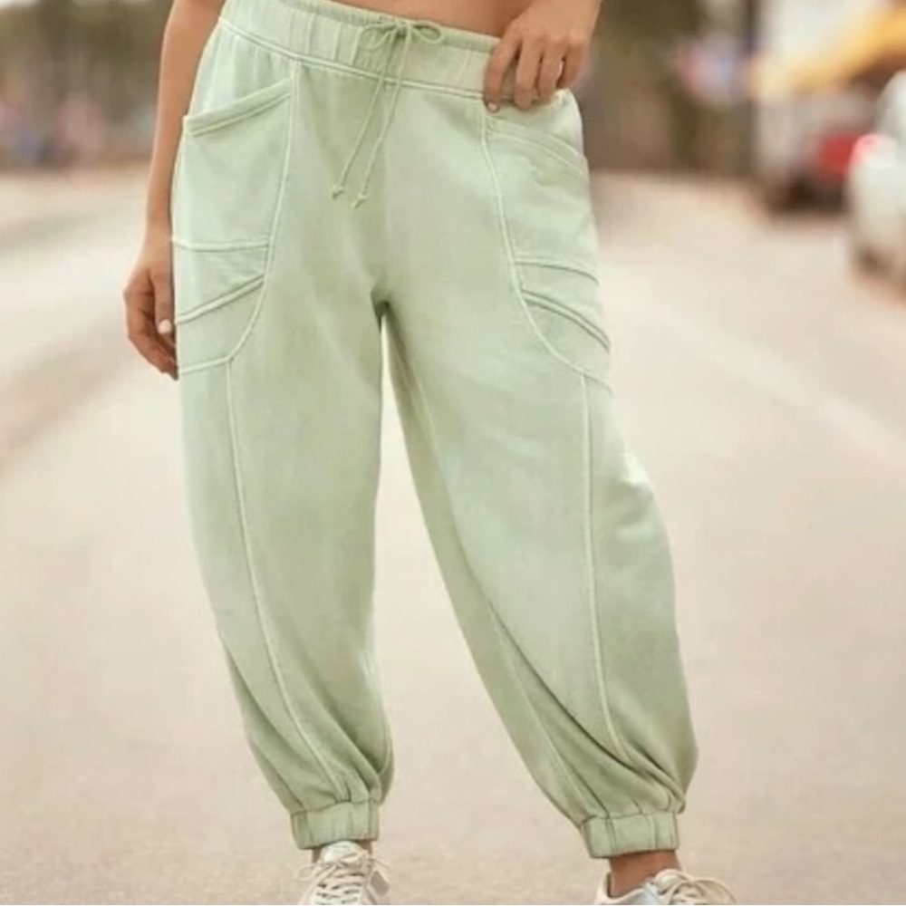 Anthro Daily Practice Beachy Slouchy Joggers Mint SZ L